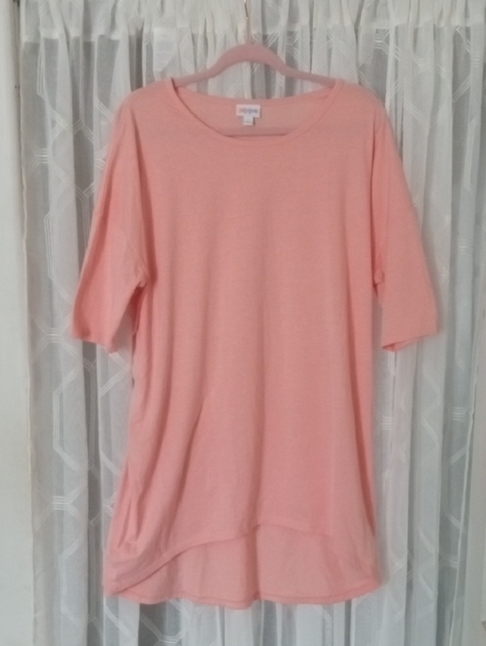 LuLaRoe Light Peach Scoop Neck Tunic Size L